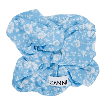 Shop Ganni Blue And White Silk Floral Scrunchie In Alaskan Blu