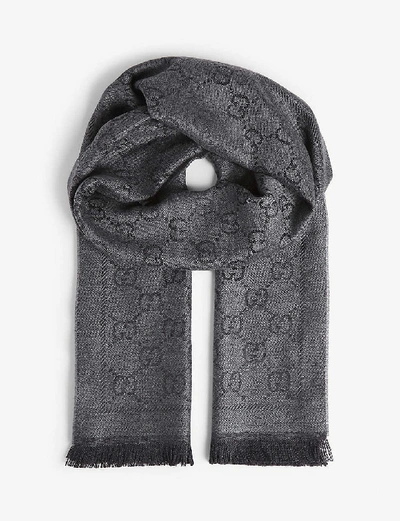 Gucci Gg Pattern Wool Scarf In Grey Black