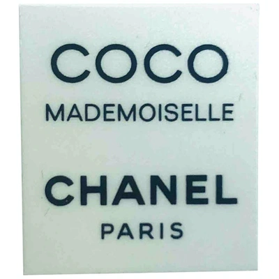 Pre-owned Chanel Metal Pins & Brooches