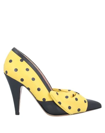 Shop Boutique Moschino Pump In Yellow