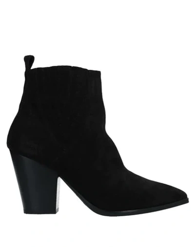 Shop Janet & Janet Woman Ankle Boots Black Size 6 Calfskin