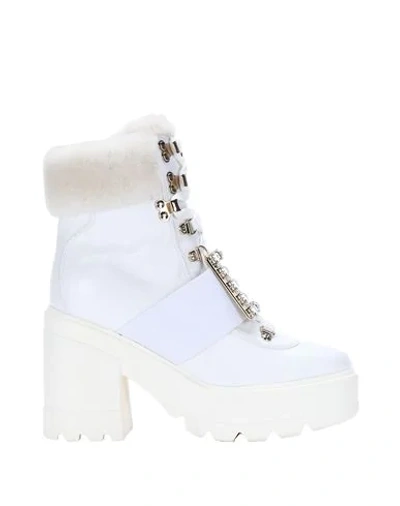 Shop Roger Vivier Woman Ankle Boots White Size 10 Soft Leather, Shearling