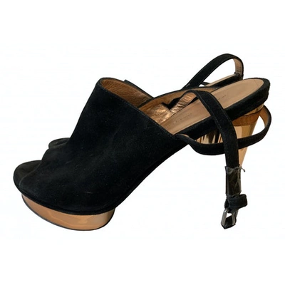 Pre-owned Marc By Marc Jacobs Black Suede Sandals