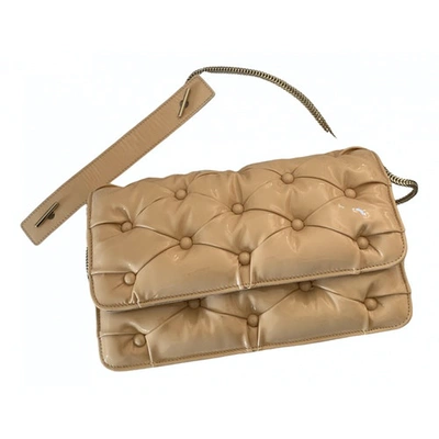 Pre-owned Benedetta Bruzziches Beige Patent Leather Clutch Bag