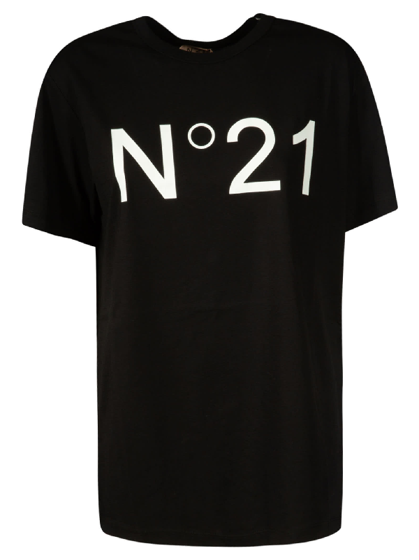 tee shirt logo