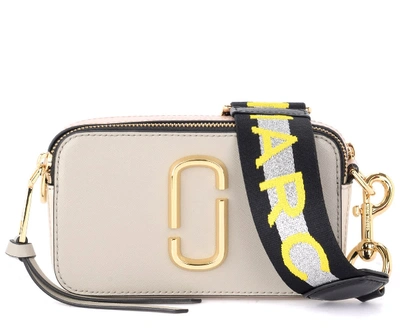 Shop Marc Jacobs Borsa A Tracolla The  Snapshot Small Camera Bag Beige