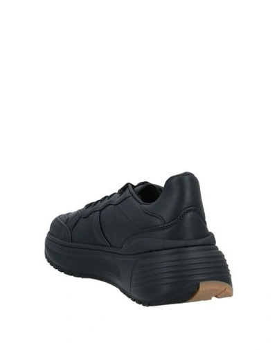 Shop Bottega Veneta Sneakers In Black
