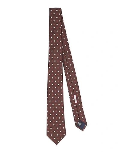 Shop Roda Tie In Dark Brown