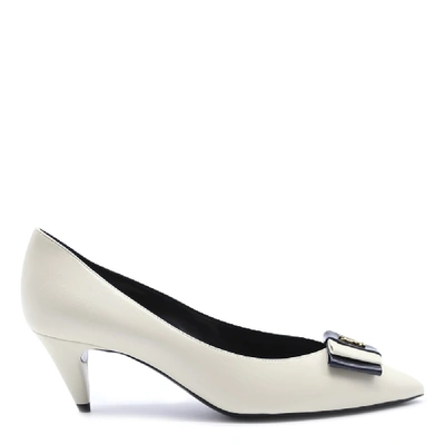 Shop Saint Laurent Anaïs Bow Pumps In Smooth Leather In Pearl/navy