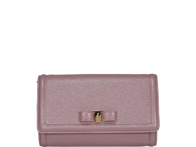 Shop Ferragamo Salvatore  Vara Bow Clutch Bag In Pink