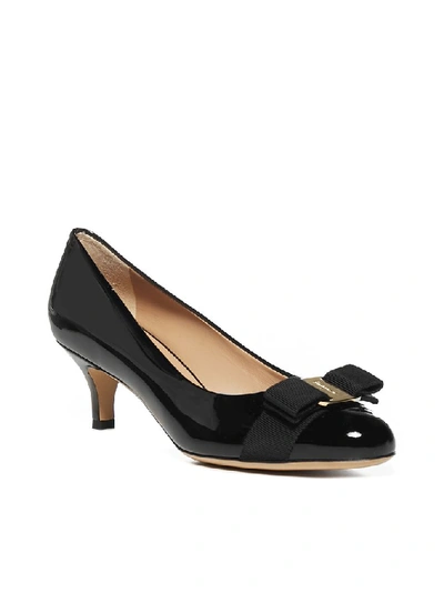 Shop Ferragamo Salvatore  Carla Pumps In Black