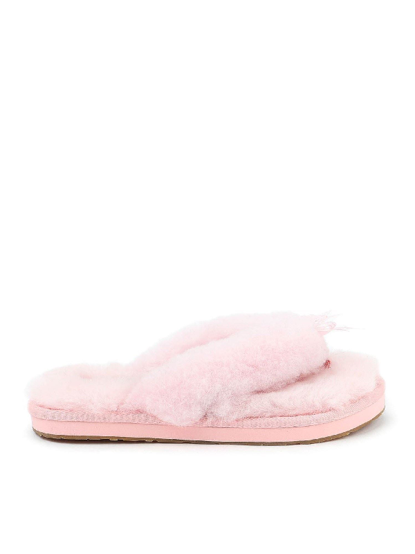 ugg flip flops pink