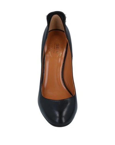 Shop Vivienne Westwood Pump In Black