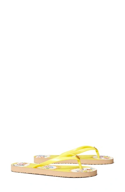 Shop Tory Burch Thin Flip Flop In Ditsy Yellow / Porcelain