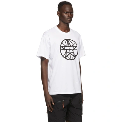 Shop Burberry White Globe T-shirt In White A1464