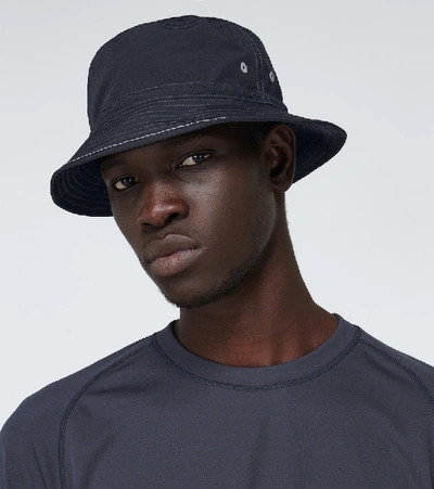 Shop And Wander Pelco Bucket Hat In Black