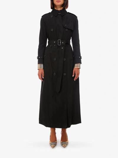 Shop Burberry Trench In Black