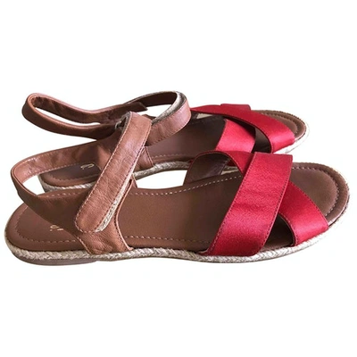 Pre-owned Il Gufo Leather Sandal In Brown