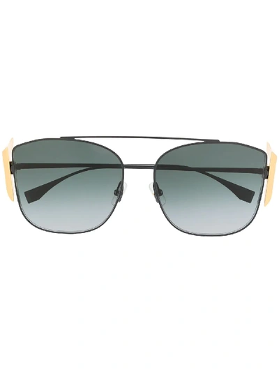 Shop Fendi Side Logo Sunglasses In Schwarz