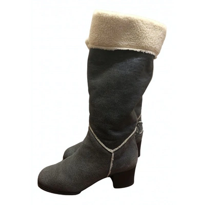 Pre-owned Chanel Grey Suede Boots