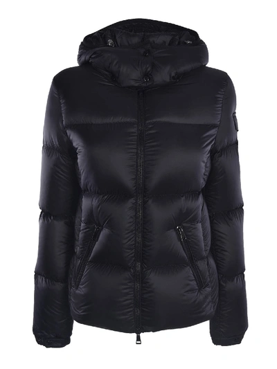 Shop Moncler Coat In Nero