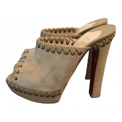 Pre-owned Christian Louboutin Mules & Clogs In Beige
