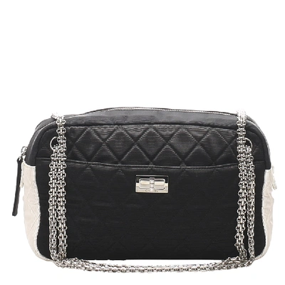 Pre-owned Chanel Black/white Nylon Grosgrain Reissue Shoulder Bag