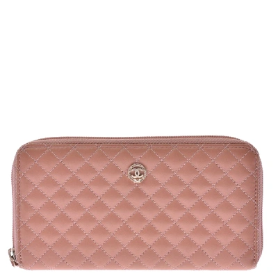 Pre-owned Chanel Beige Matelasse Leather Classic Wallet