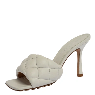 Pre-owned Bottega Veneta White Leather Padded Slide Sandals Size 37