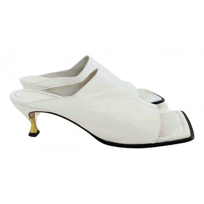Pre-owned Bottega Veneta White Leather Sandals