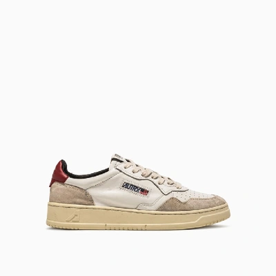 Shop Autry 01 Low Sneakers Aulmls24 In Leat/suede Wht/brd