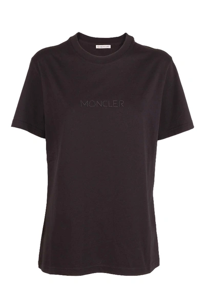 Shop Moncler T-shirt In Nero