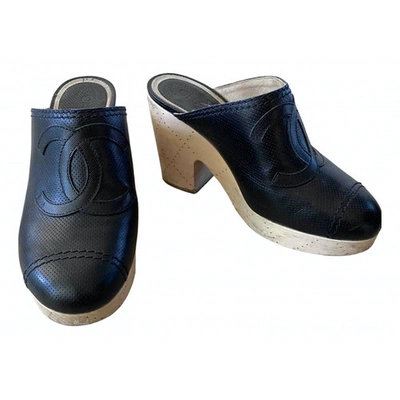 Pre-owned Leather Mules & Clogs In Black
