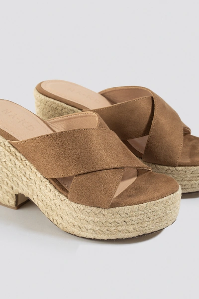 Shop Na-kd Raffia Block Heel Sandals - Brown