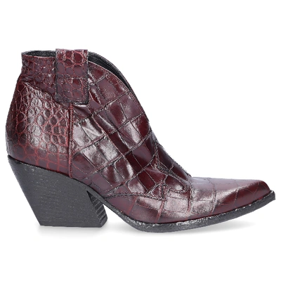 Shop Elena Iachi Ankle Boots E2004 Calfskin Embossing Bordeaux In Red