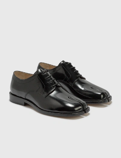 Shop Maison Margiela Tabi Lace Up Shoes In Black