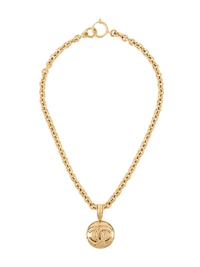 Pre-owned Chanel 1994 Cc Pendant Necklace In Gold