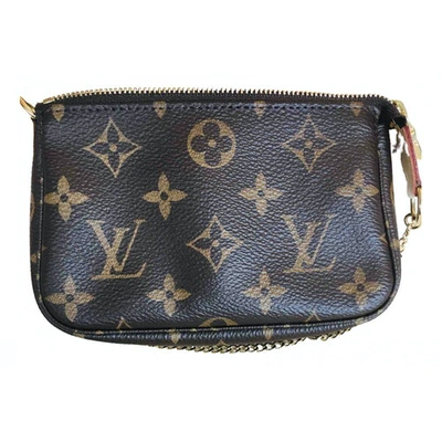 Pre-owned Louis Vuitton Pochette Accessoire Brown Cloth Clutch Bag