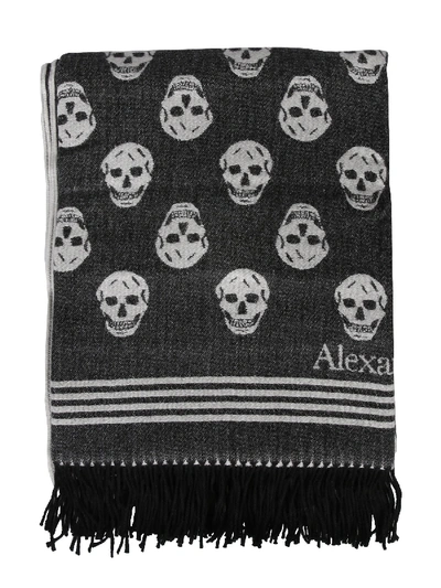 Shop Alexander Mcqueen Skull Scarf In Nero