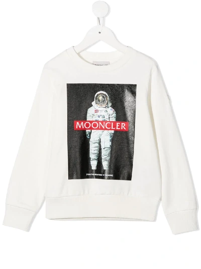 Shop Moncler Mooncler Astronaut Print T-shirt In Neutrals