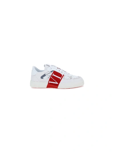Shop Valentino Vl7n Low-top Sneakers In Bianco/rouge P-bia/ghiac/bia/bia/ro