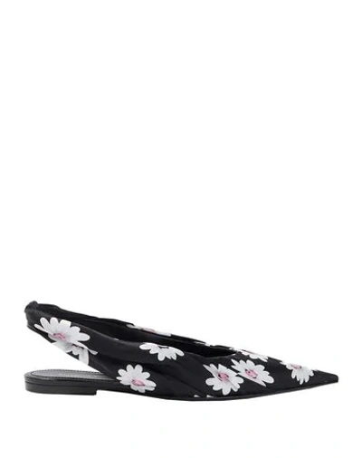 Shop Balenciaga Ballet Flats In Black