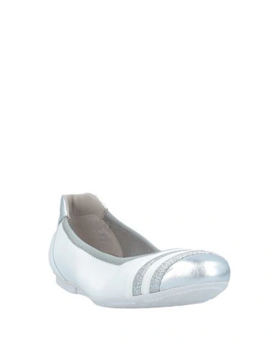 Shop Hogan Woman Ballet Flats White Size 6 Soft Leather
