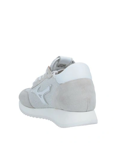 Shop Mizuno Woman Sneakers Light Grey Size 10 Soft Leather, Textile Fibers