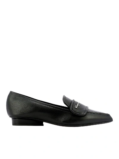 Shop Ferragamo Bagheria Loafers In Black