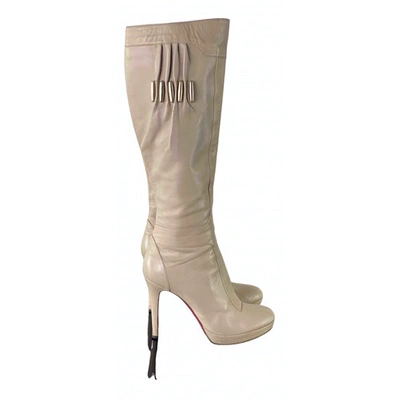 Pre-owned Versace Beige Leather Boots