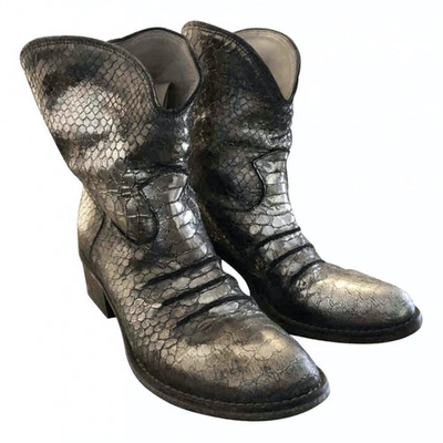 Pre-owned Elena Iachi Silver Leather Boots