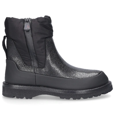 Shop Moncler Boots Flat Rain Don't Care In Black