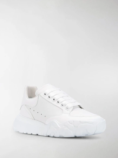 Shop Alexander Mcqueen Sneakers In Bianco