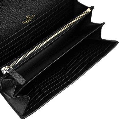 Shop Valentino Rockstud Bag In Black Leather Envelope In Rosa